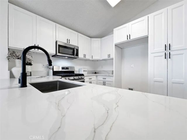 4841 Bermuda Dunes, Banning, CA 92220