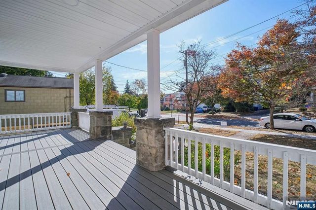 137 Closter Dock Road 2, Closter, NJ 07624