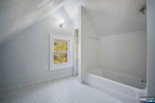 137 Closter Dock Road 2, Closter, NJ 07624