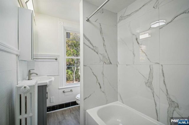 137 Closter Dock Road 2, Closter, NJ 07624