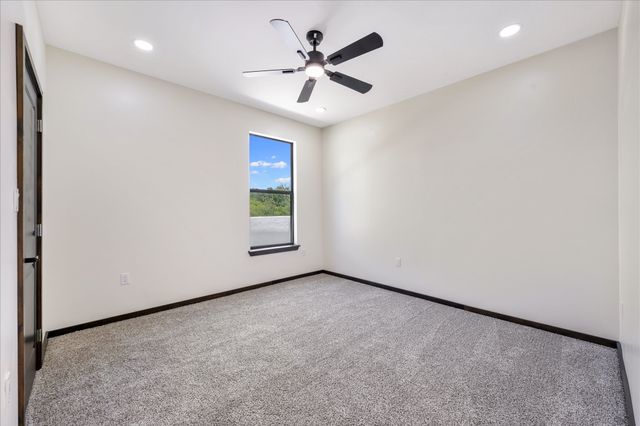 6027 Verde Way, Dallas, TX 75211