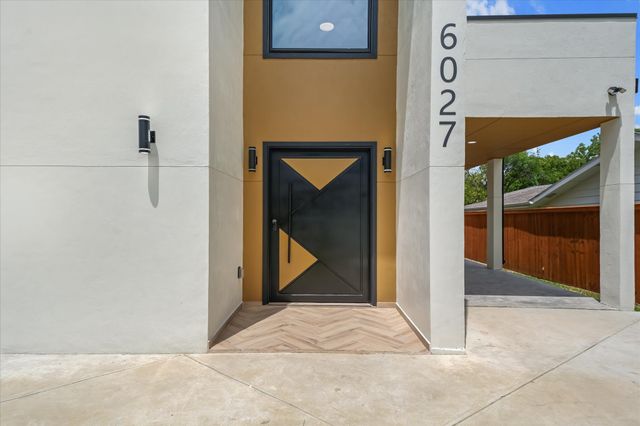 6027 Verde Way, Dallas, TX 75211