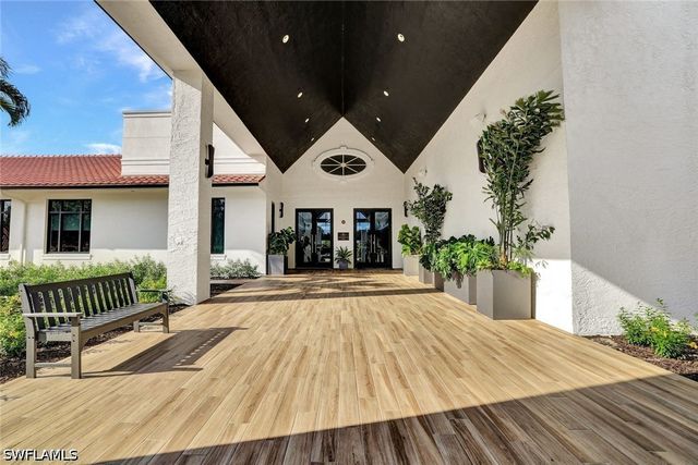 7360 Glenmoor LN 4301, Naples, FL 34104