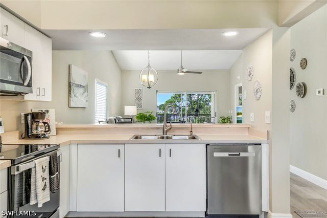 7360 Glenmoor LN 4301, Naples, FL 34104
