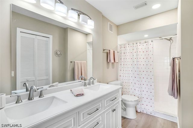 7360 Glenmoor LN 4301, Naples, FL 34104