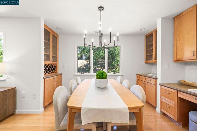 2050 Blackwood Dr, Walnut Creek, CA 94596