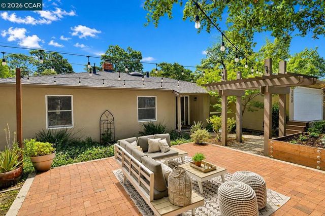 2050 Blackwood Dr, Walnut Creek, CA 94596