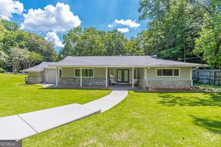 4523 Runnemede Road NW, Atlanta, GA 30327