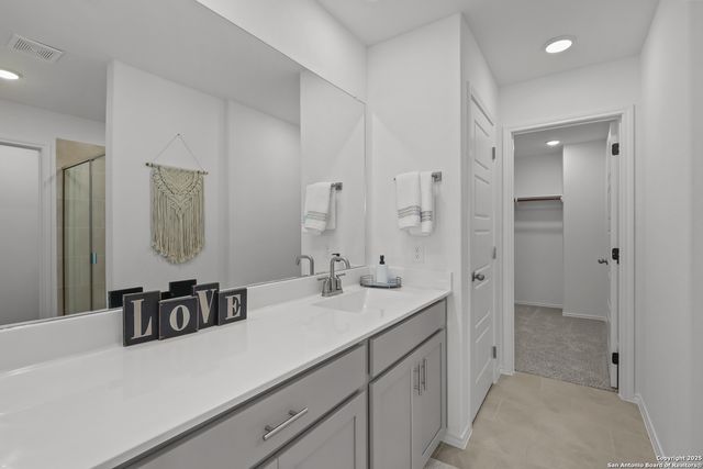 2534 Dry Moss Way, San Antonio, TX 78224