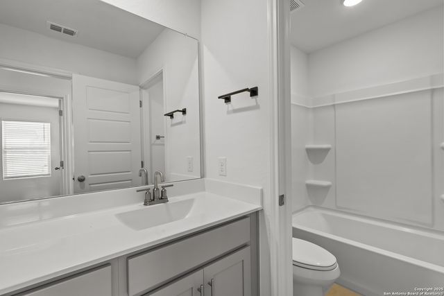 2534 Dry Moss Way, San Antonio, TX 78224