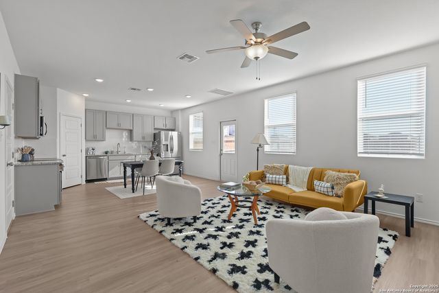 2534 Dry Moss Way, San Antonio, TX 78224