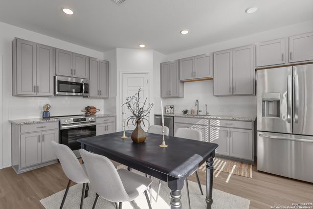 2534 Dry Moss Way, San Antonio, TX 78224