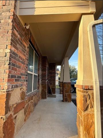 117 E Emory Fields DR, Hutto, TX 78634