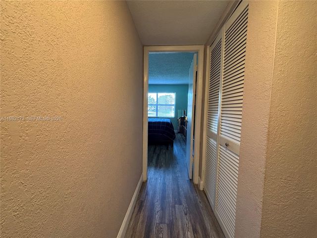 9900 Sunrise Lakes Blvd 107, Sunrise, FL 33322