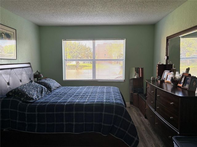 9900 Sunrise Lakes Blvd 107, Sunrise, FL 33322