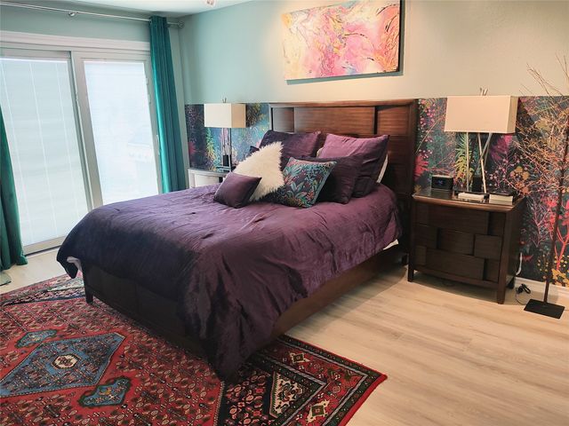 2955 S. Bend, Dallas, TX 75229