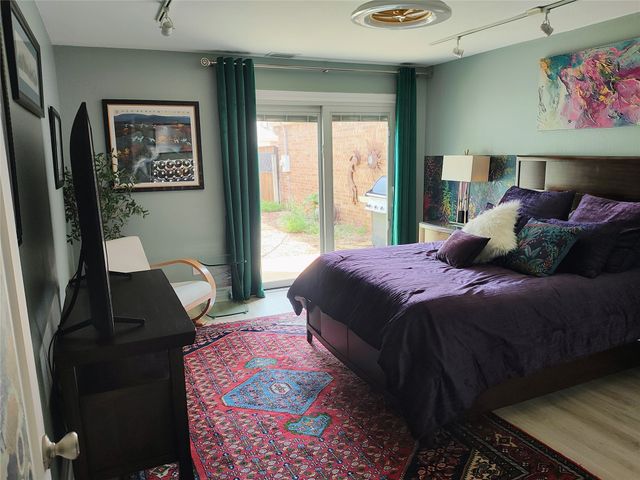 2955 S. Bend, Dallas, TX 75229