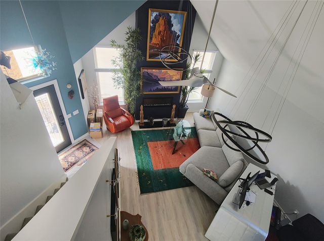 2955 S. Bend, Dallas, TX 75229