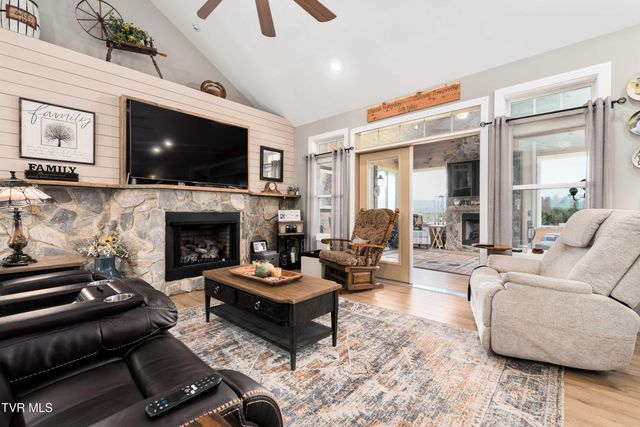 533 Highland Acres, Mountain City, TN 37683