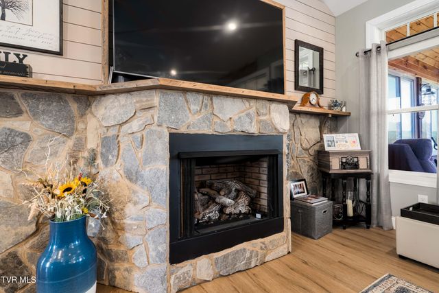 533 Highland Acres, Mountain City, TN 37683