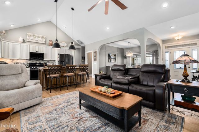 533 Highland Acres, Mountain City, TN 37683