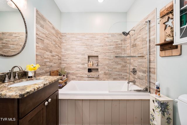 533 Highland Acres, Mountain City, TN 37683