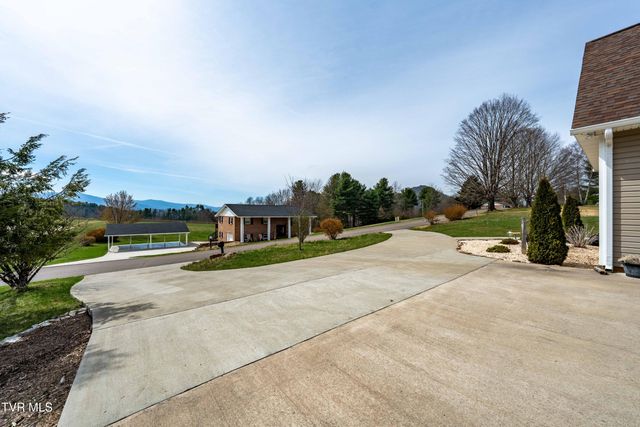 533 Highland Acres, Mountain City, TN 37683