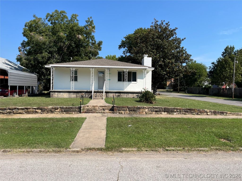 303 W McKinley Avenue, Sapulpa, OK 74066
