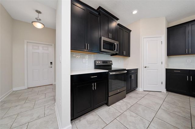 11055 SWEETGUM WOODS DRIVE, Orlando, FL 32832