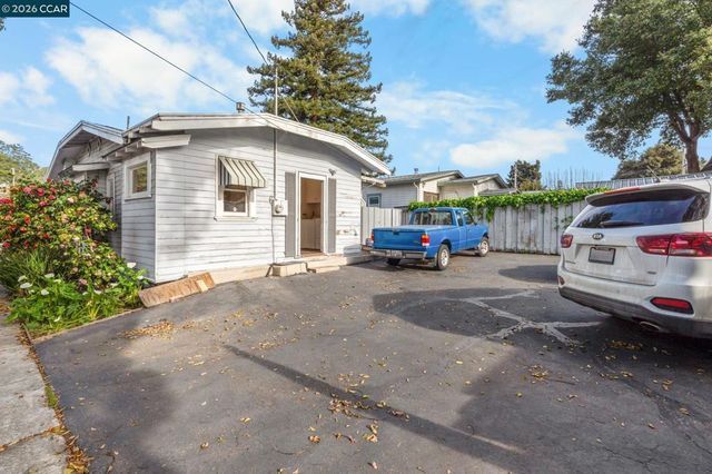 1308 Pine St, Martinez, CA 94553