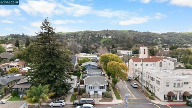 1308 Pine St, Martinez, CA 94553