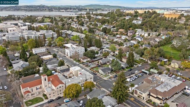 1308 Pine St, Martinez, CA 94553