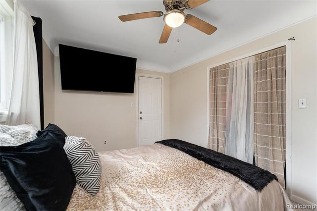 12051 Bramell, Redford, MI 48239
