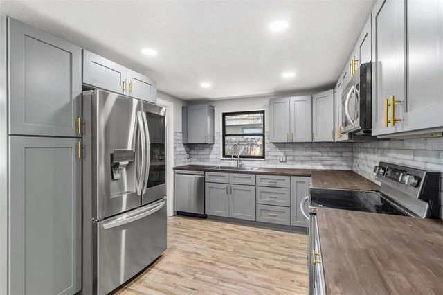 8648 78TH PLACE, Seminole, FL 33777
