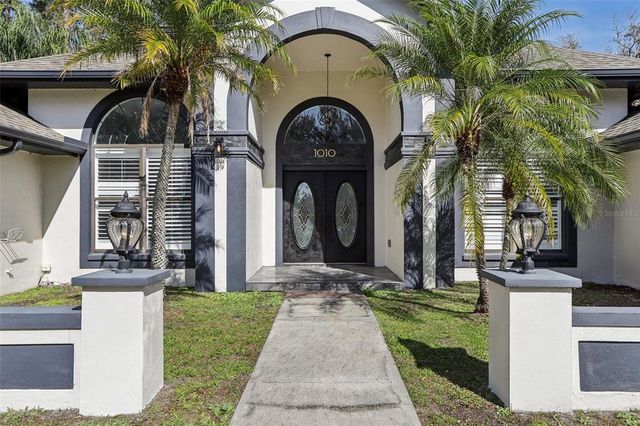 1010 EMERALD CREEK DRIVE, Valrico, FL 33596