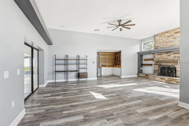 1010 EMERALD CREEK DRIVE, Valrico, FL 33596