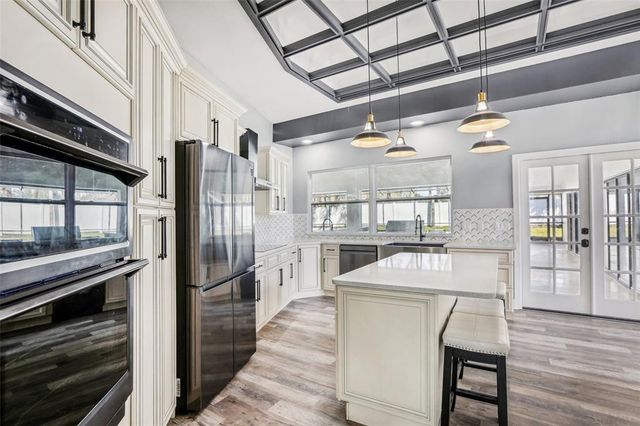 1010 EMERALD CREEK DRIVE, Valrico, FL 33596