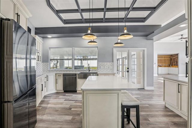 1010 EMERALD CREEK DRIVE, Valrico, FL 33596