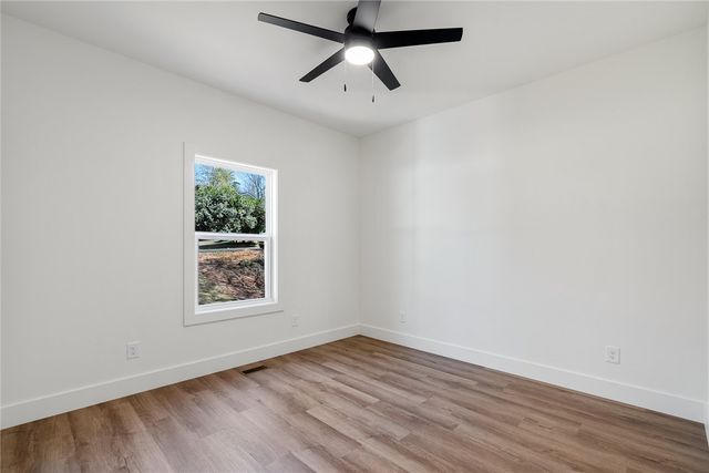 125 Cambridge Lane, Pendleton, SC 29670