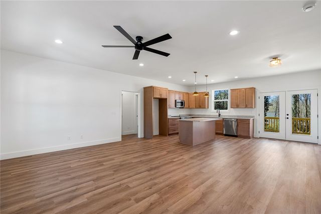 125 Cambridge Lane, Pendleton, SC 29670