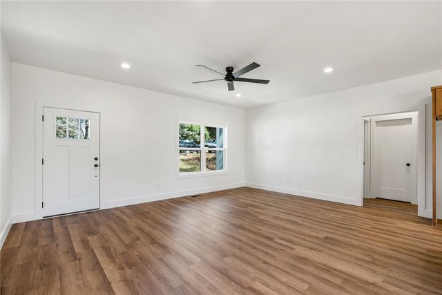 125 Cambridge Lane, Pendleton, SC 29670