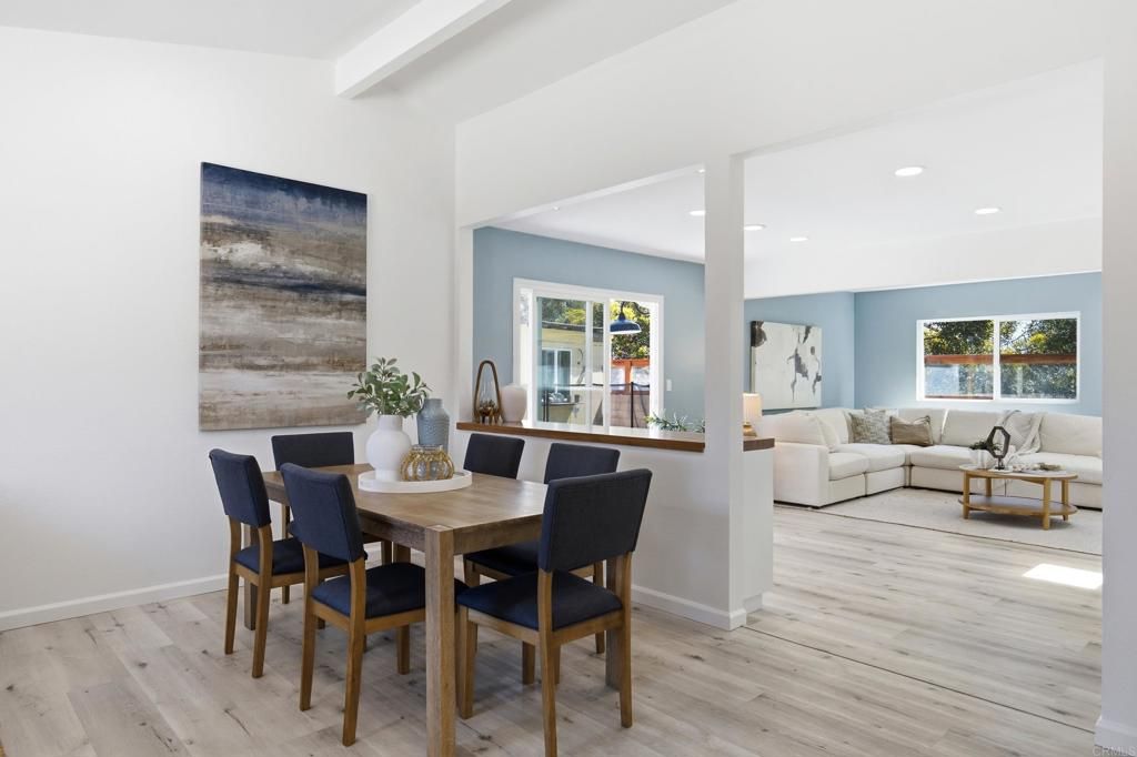 Image 12 of property listing at 207 Hickoryhill Drive, Encinitas, CA 92024