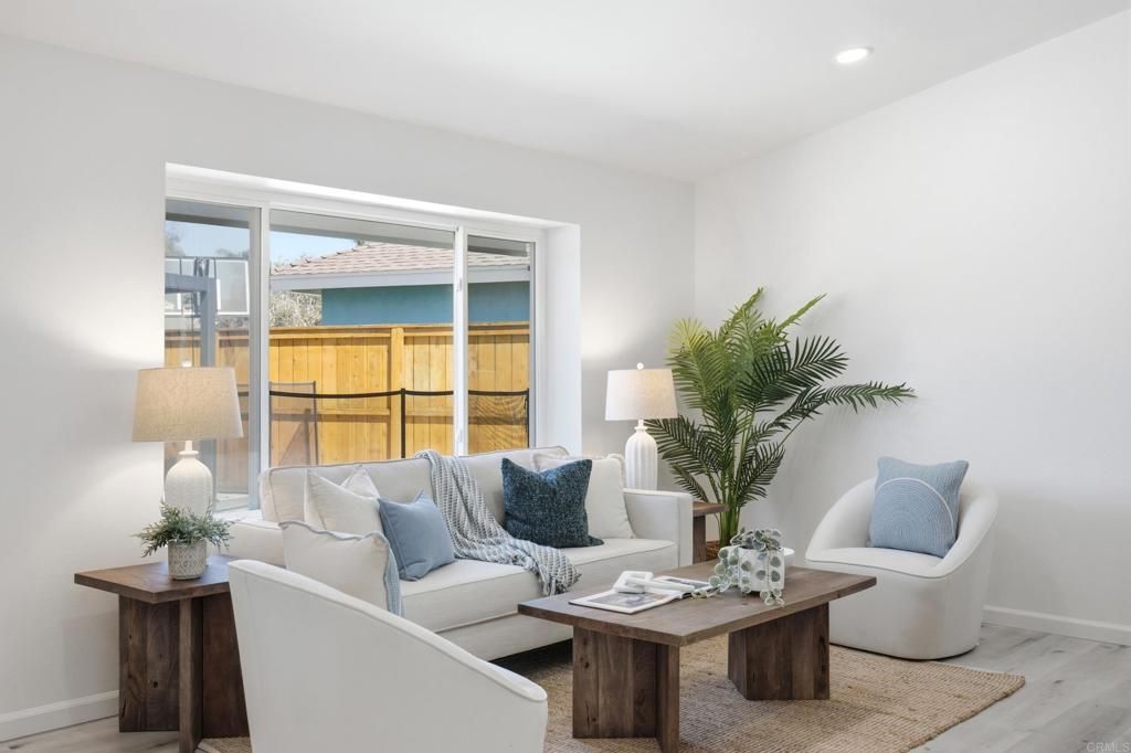 Image 13 of property listing at 207 Hickoryhill Drive, Encinitas, CA 92024