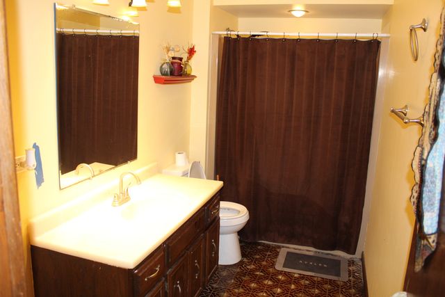 2164 E Gaisor Drive, Crete, IL 60417