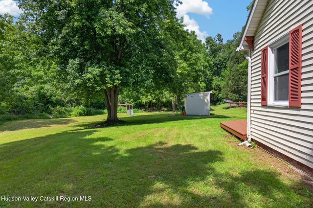 33 Warren Myers Road, Saugerties, NY 12477