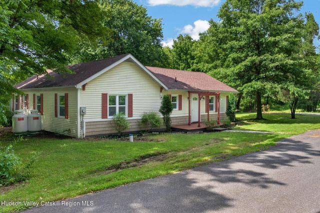 33 Warren Myers Road, Saugerties, NY 12477