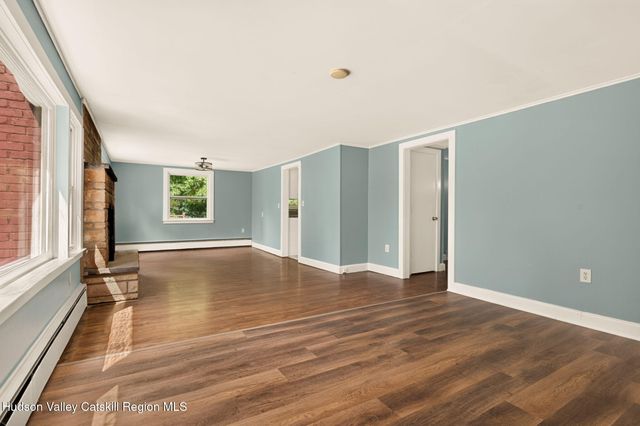 33 Warren Myers Road, Saugerties, NY 12477