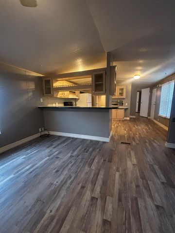 7684 S Sh 75 44, Huntsville, TX 77340