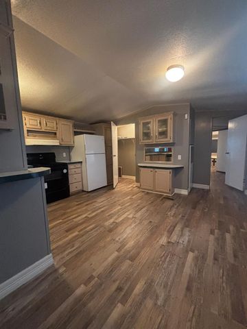 7684 S Sh 75 44, Huntsville, TX 77340