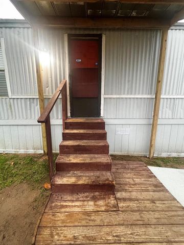 7684 S Sh 75 44, Huntsville, TX 77340